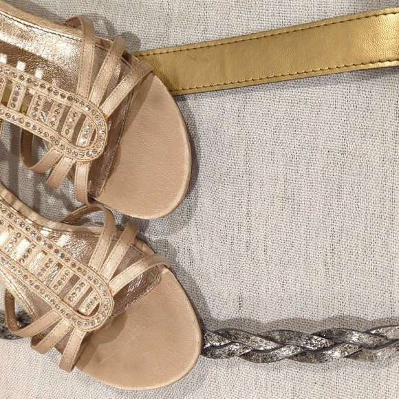 Slingback kitten Adrianna Papell heels with rhinestones - Picture 9 of 10